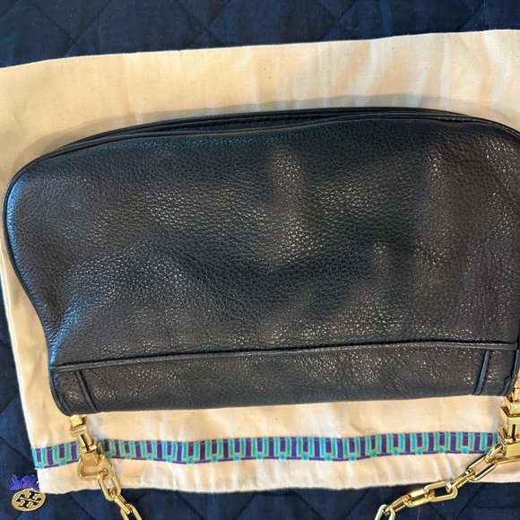 Tory Burch crossbody/ clutch with removable chain and dust bag - Picture 8 of 9